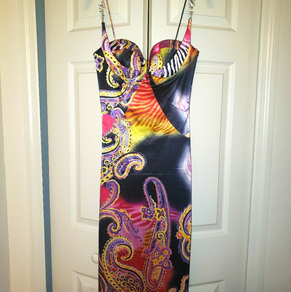 BodyCon - Picture 1 of 4
